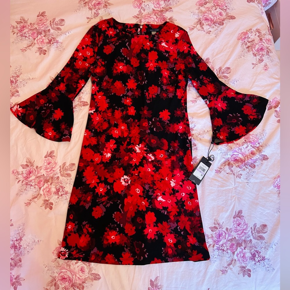 Tommy Hilfiger Dress NWT New Size 6 Black Floral Red medium bell sleeve 70s vibe